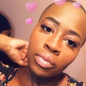 Meet your Posher, Lynette